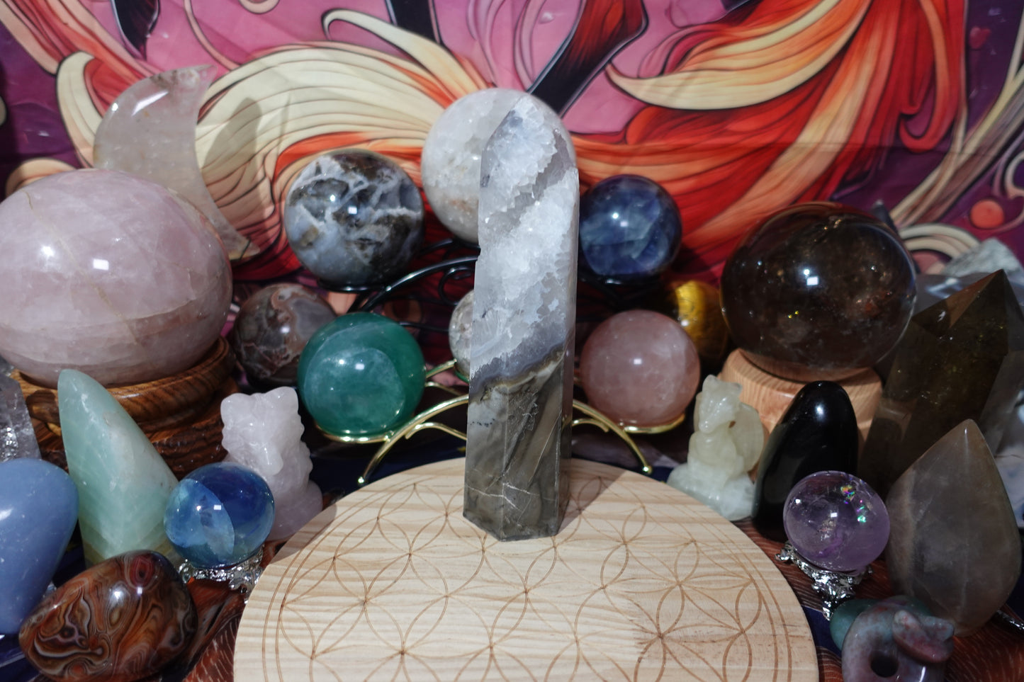 Large Volcanic Agate Tower