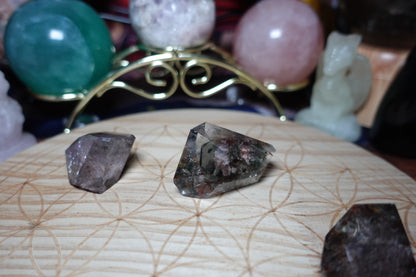 A Grade Garden Quartz Freeforms