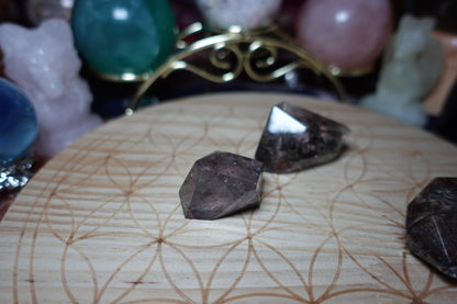A Grade Garden Quartz Freeforms