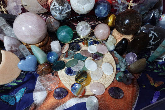 Worry Stones - Clear quartz, Golden Healer, Tigers Eye, Rose Quartz, Sodalite, Fluorite, Rhodonite, Amethyst, Jade, Green Aventurine, Jasper