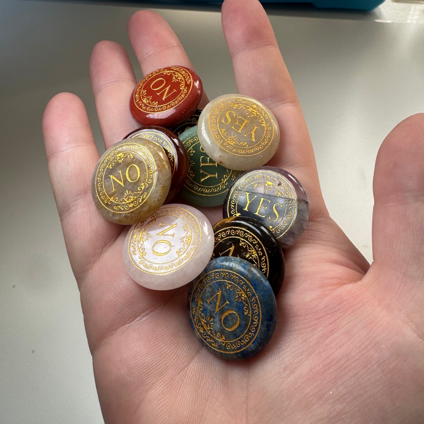 YES NO decision coins